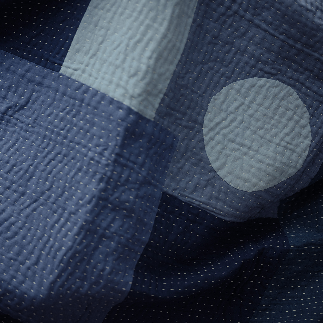Floating a'Round Quilt