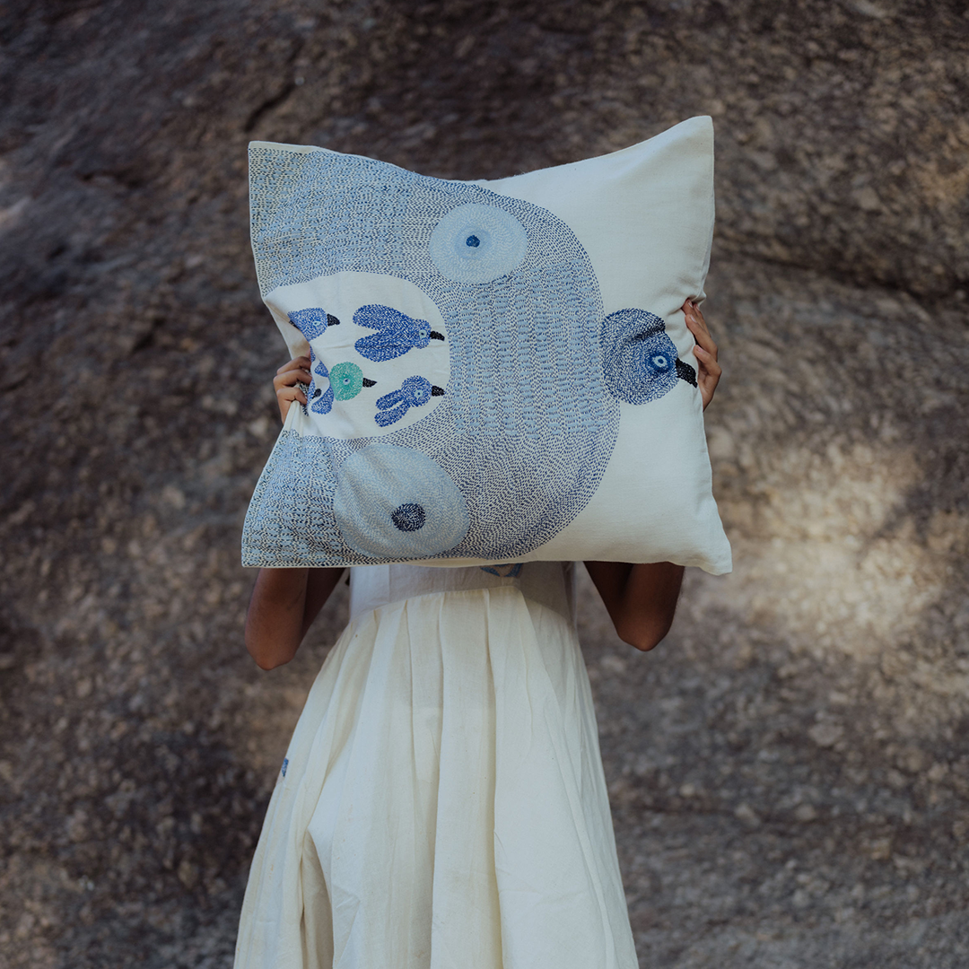 Colossal Panchhi Cushion Cover